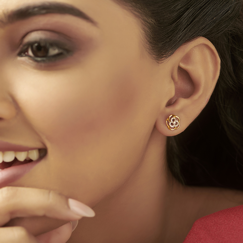 Ava Intertwined Diamond Stud Earrings