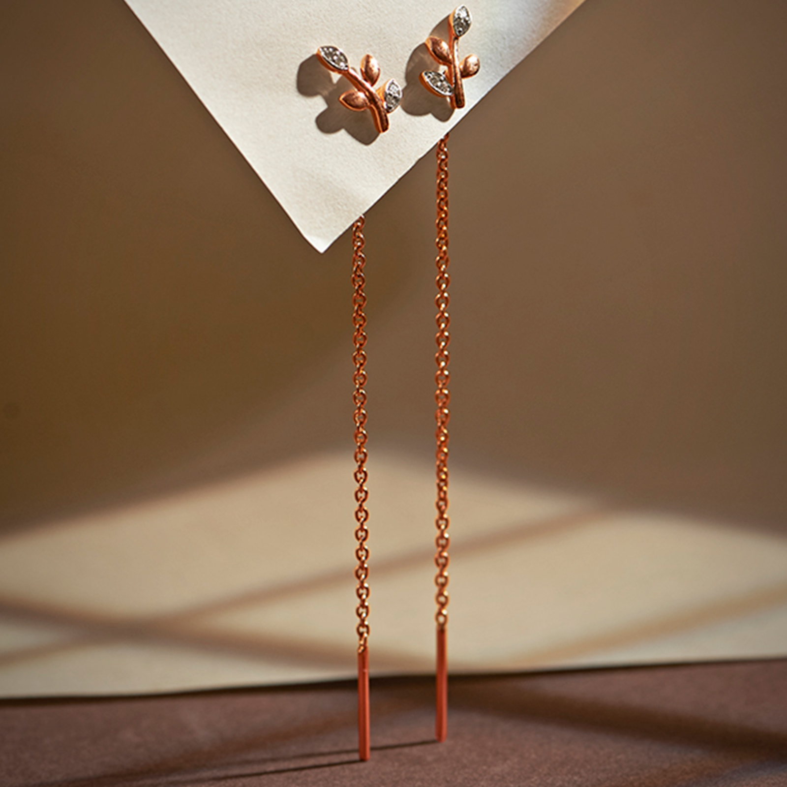 Bella Leafy Diamond Sui Dhaga