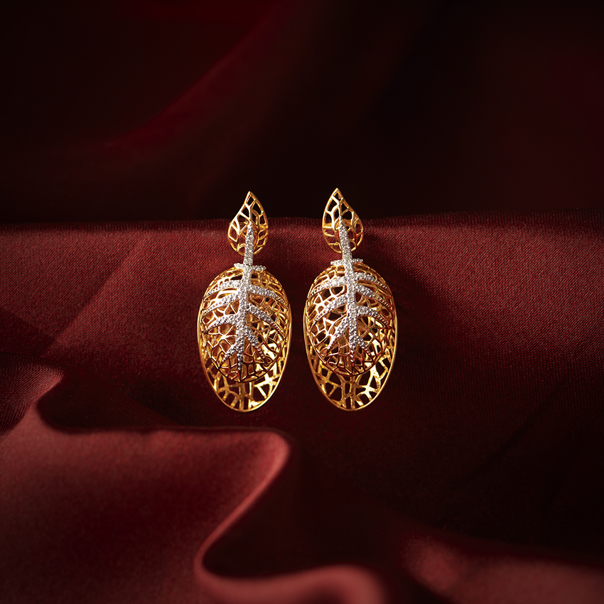Reyah Diamond Jhumkas