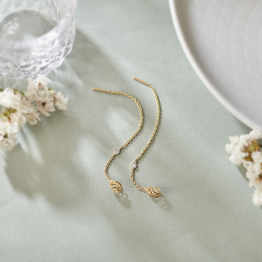 Sway Diamond Sui Dhaga Earrings