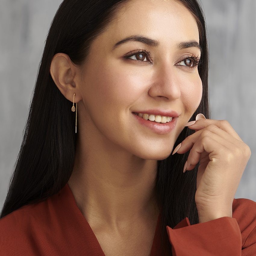 Sway Diamond Sui Dhaga Earrings