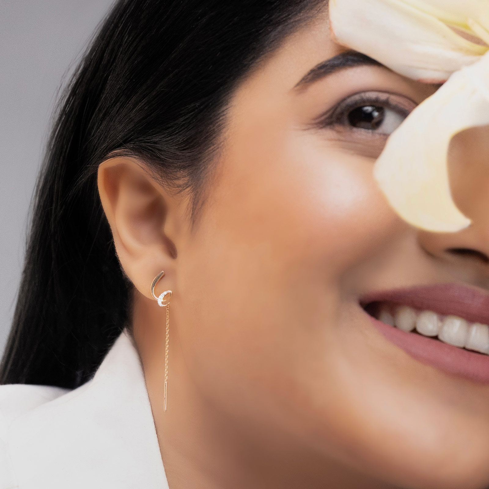 Quirk Diamond Sui Dhaga Earrings