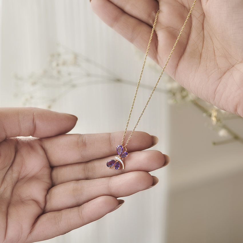 Flutter Gemstone Pendant