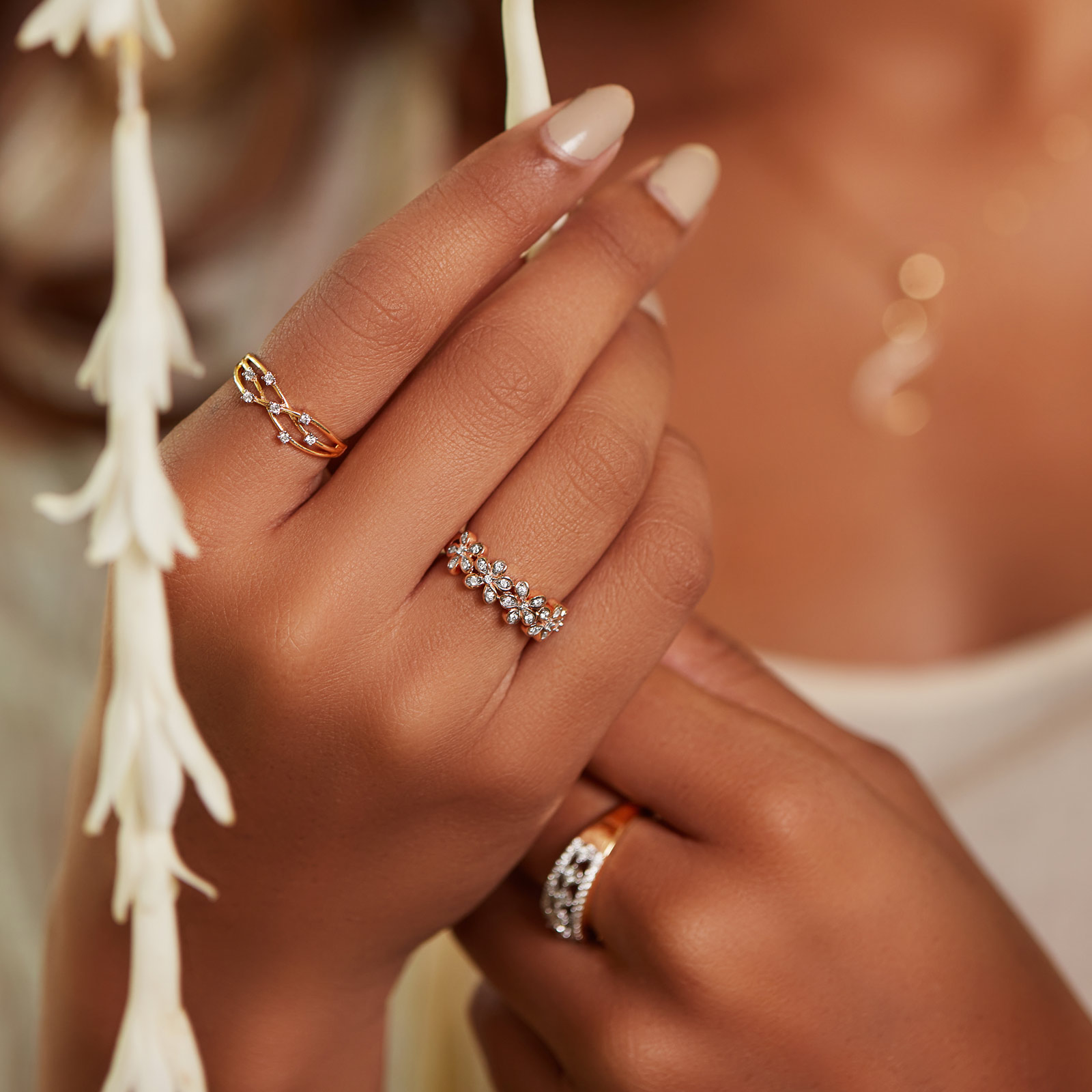 Intertwined Glim Diamond Ring