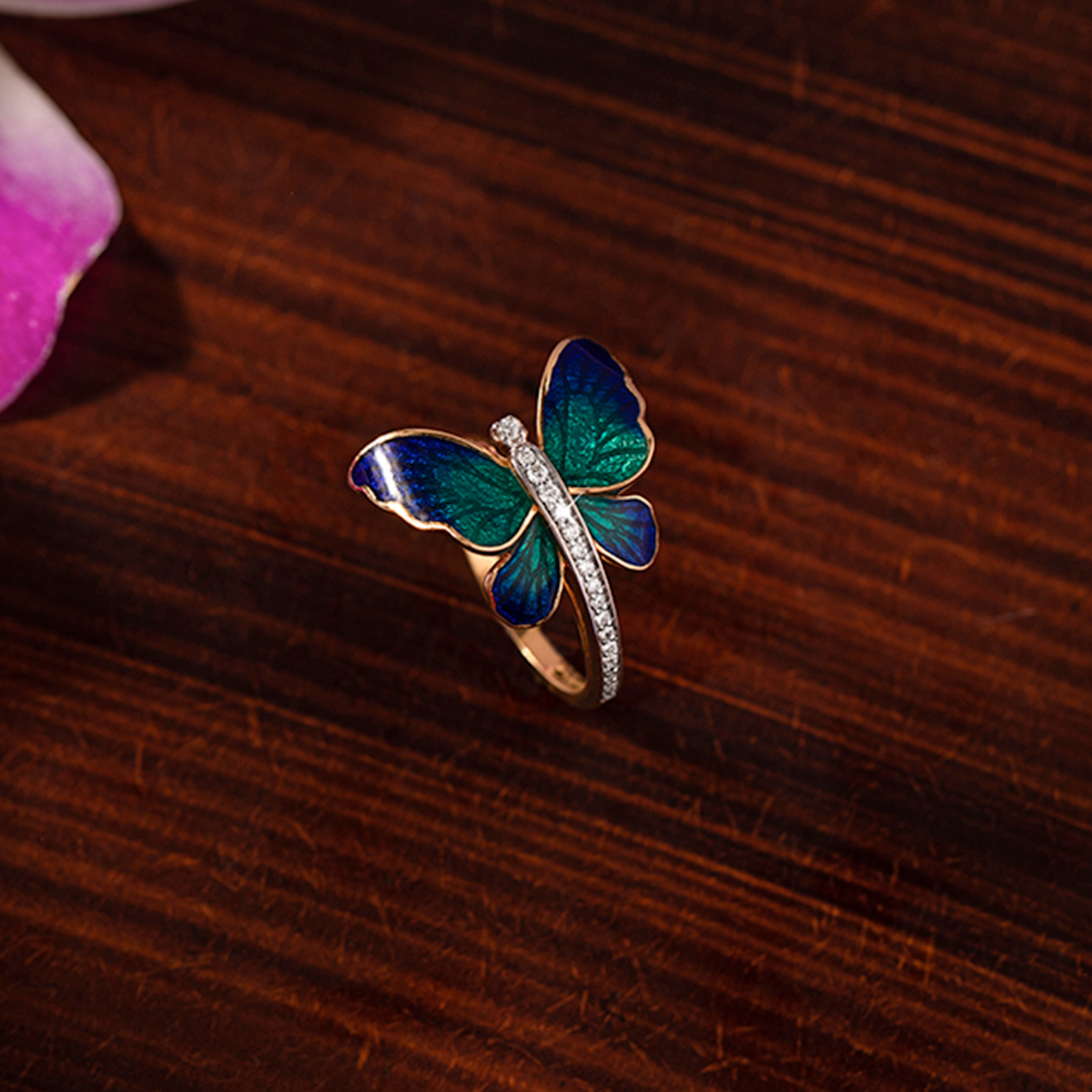 Flare Blue Butterfly Diamond Ring