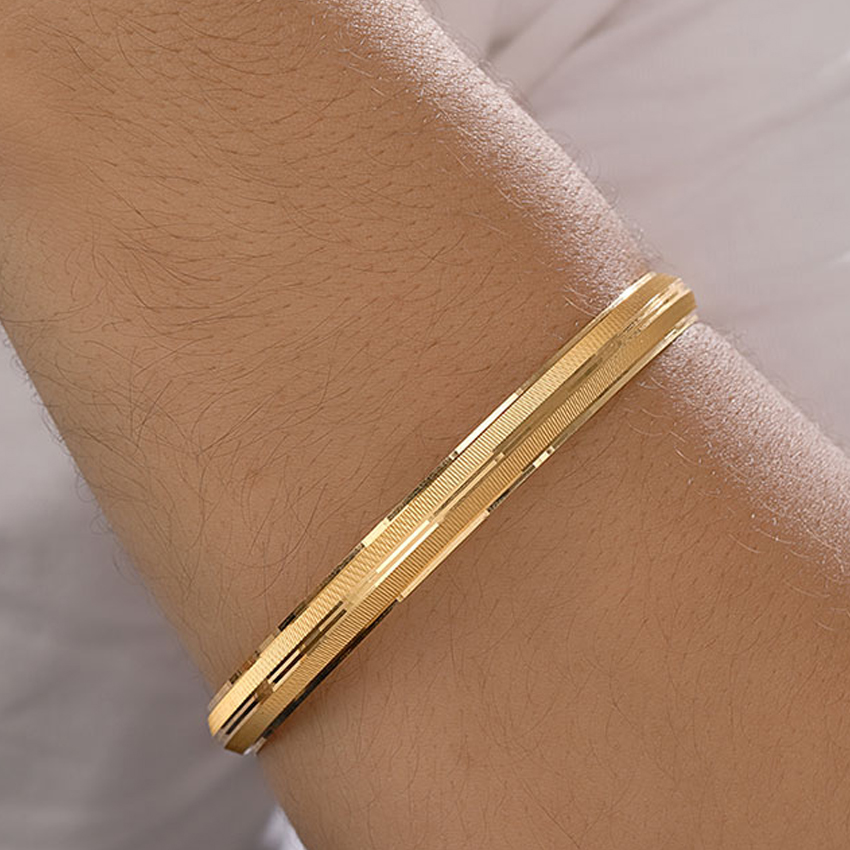 Aaryan 22KT Gold Kada For Him