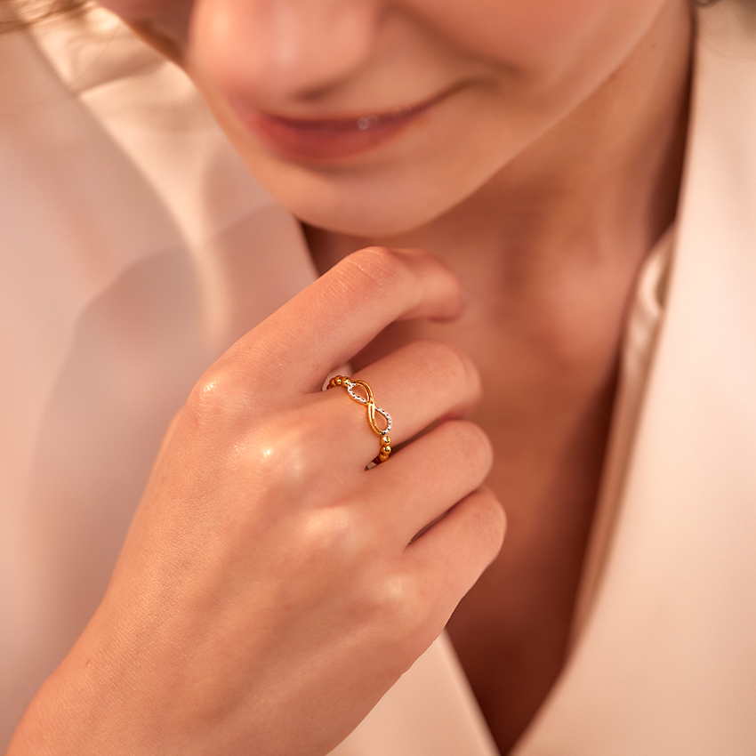 Lavira 22KT Gold Ring