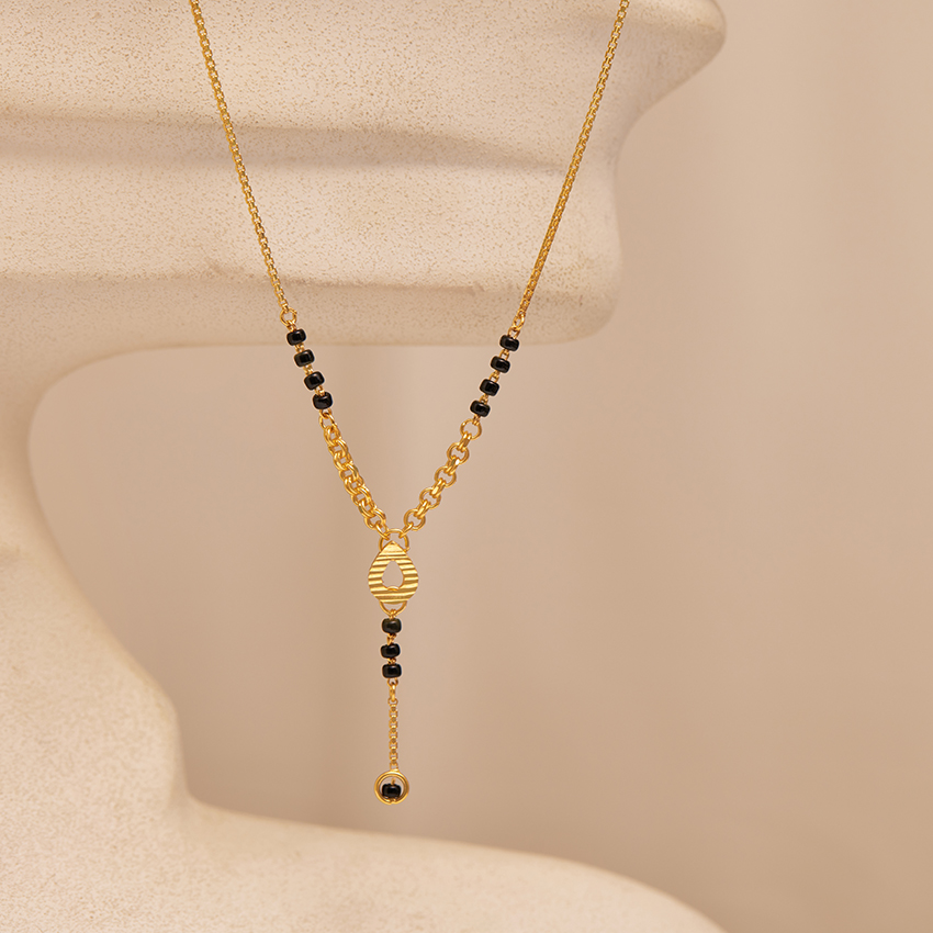 Kanak Kamal Gold Mangalsutra