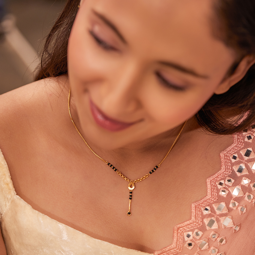 Kanak Kamal Gold Mangalsutra