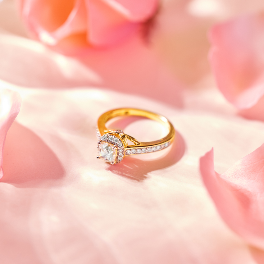 Queen of Diamonds Solitaire Ring