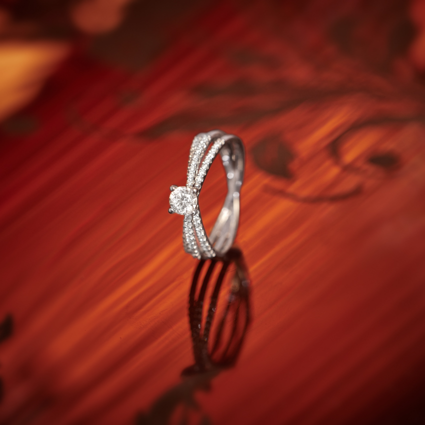 Serene Streaks Solitaire Ring