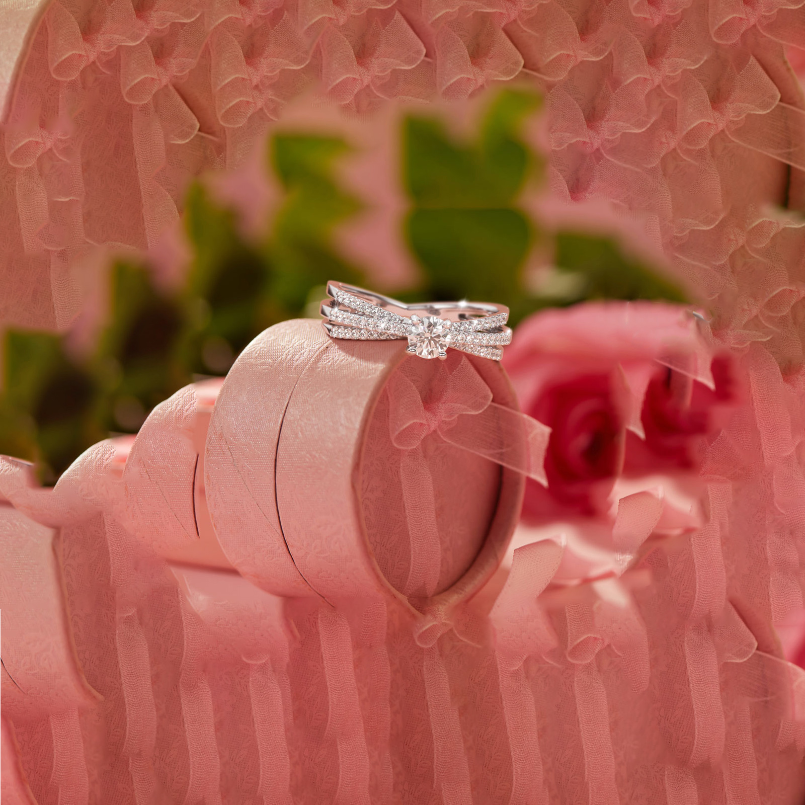 Serene Streaks Solitaire Ring