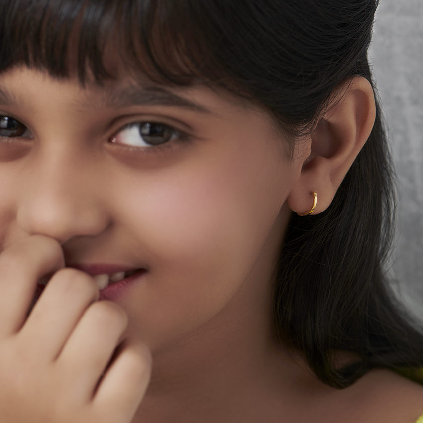 Ashvi Classic Kids' Gold Earrings
