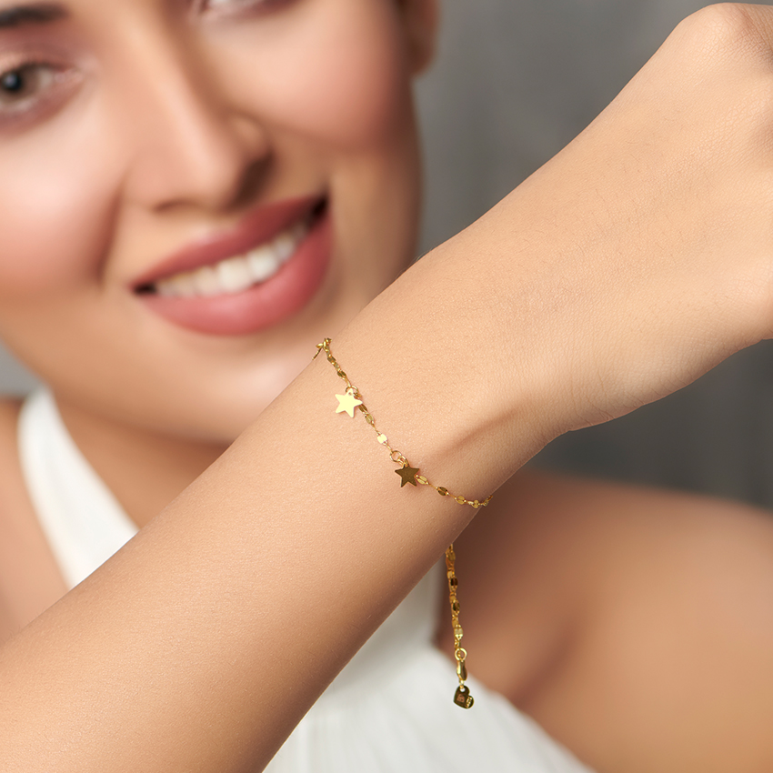 Stellar Luminous Adjustable Gold Bracelet
